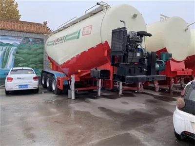 Remorque citerne de ciment